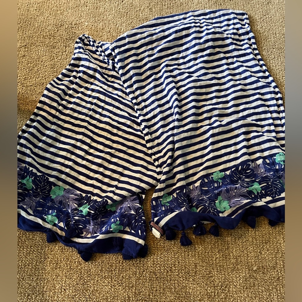 Vineyard Vines cotton silk blend oversized scarf / wrap with Pom Poms tropical